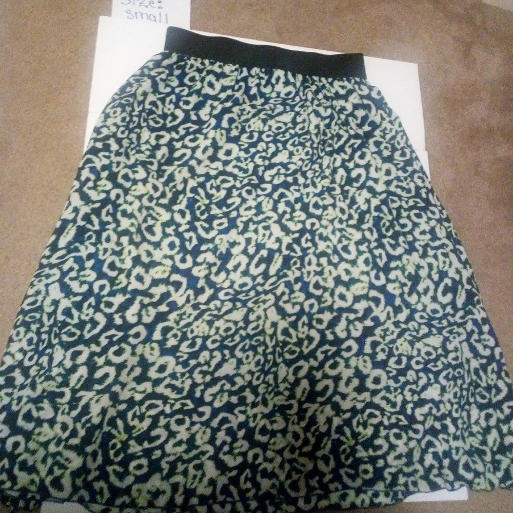LuLaRoe Lola skirt